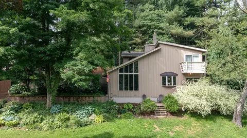 202 N Skytop Rd, Edinboro, PA 16412