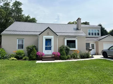 2719 Atlantic Ave, Erie, PA 16506