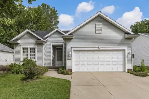 4554 N Woods Dr, Erie, PA 16511
