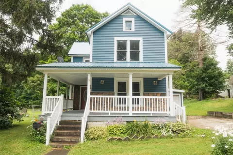 112 N Main St, Union City, PA 16438