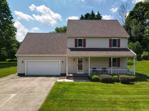 5515 Woods Dr, Edinboro, PA 16412