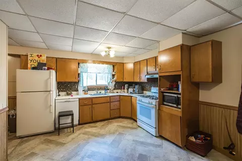 962 E Main St, Corry, PA 16407 photo 8