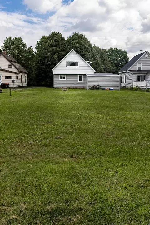 962 E Main St, Corry, PA 16407 photo 3