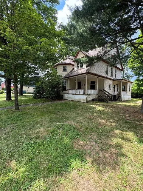 126-128 W Main St, Youngsville, PA 16371
