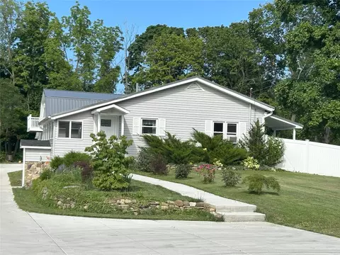 1329 Villa Sites Ave, Harborcreek, PA 16421