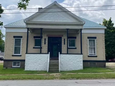 204 W Pleasant St, Corry, PA 16407