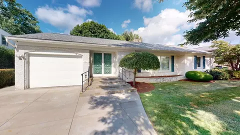 3423 Greengarden Blvd, Erie, PA 16508