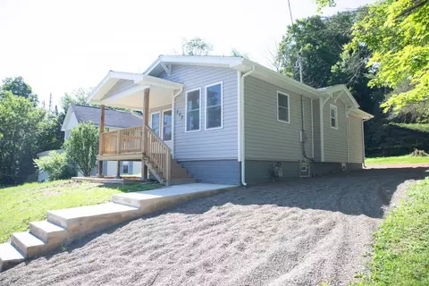 222 Fairview St, Corry, PA 16407