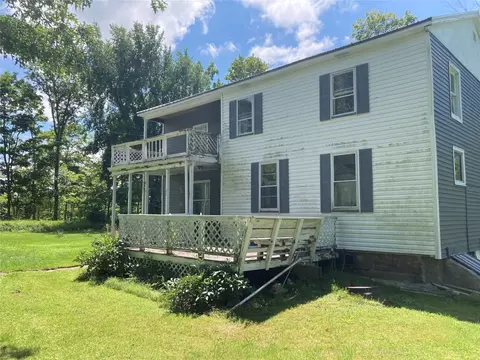 11466 Old Albion Rd, Albion, PA 16401