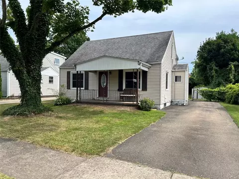 841 E 34th St, Erie, PA 16504