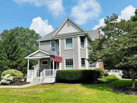 2144 Norcross Rd, Erie, PA 16510