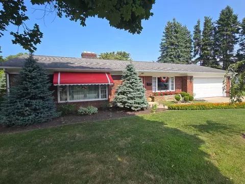911 Shenk Ave, Erie, PA 16506