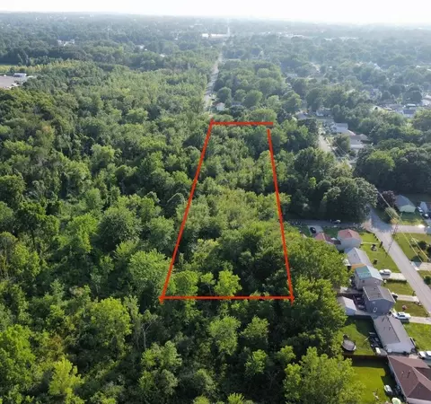 E 26th Street Road, Erie, PA 16510