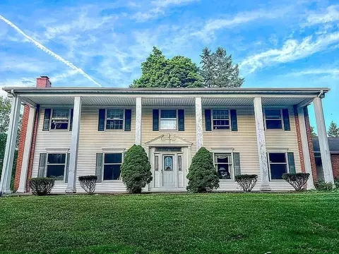 5727 Schultz Rd, Erie, PA 16509