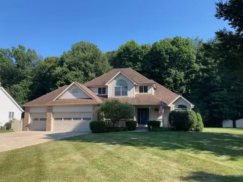 4801 S Eaglewood Dr, Erie, PA 16511