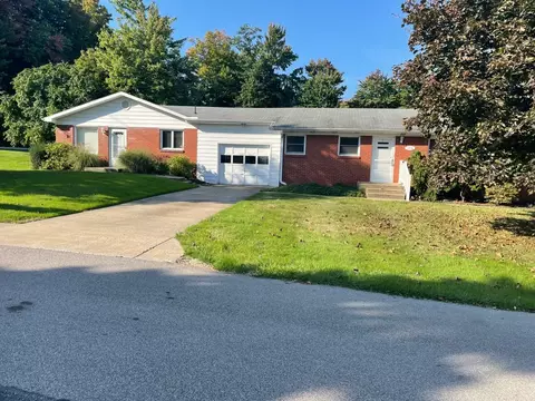 3720-3722 Imperial Dr, Erie, PA 16506