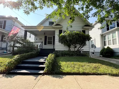 715 E 31st St, Erie, PA 16504