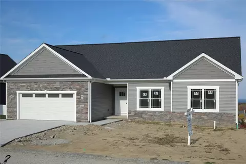 5404 Windcrest Dr, Erie, PA 16510