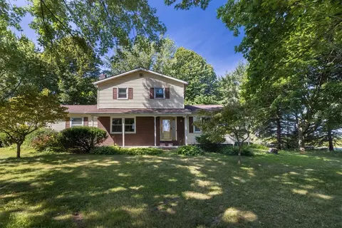 5320 Dobler Rd, Girard, PA 16417