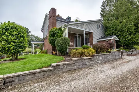 141 Worth St, Corry, PA 16407 photo 5