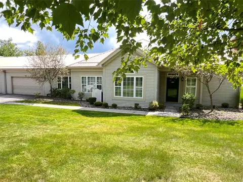 18201 Dawn Dr, Meadville, PA 16335