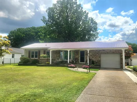 3167 Bradford Ave, Erie, PA 16506