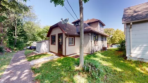 1211 Rice Ave, Girard, PA 16417