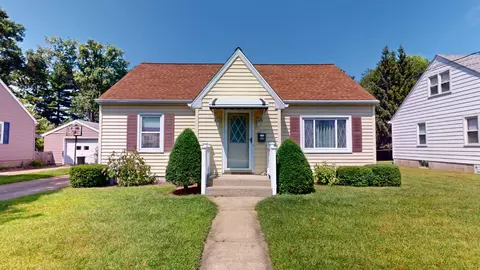 9938 Martin Ave, Lake City, PA 16423