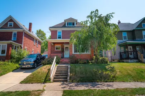 909 W 25th St, Erie, PA 16502