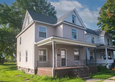 939 W 17th St, Erie, PA 16502