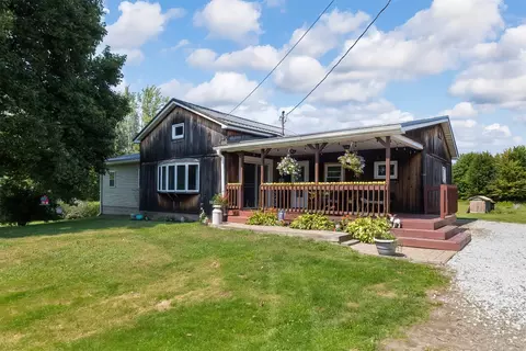 10268 W Peach St, Girard, PA 16417
