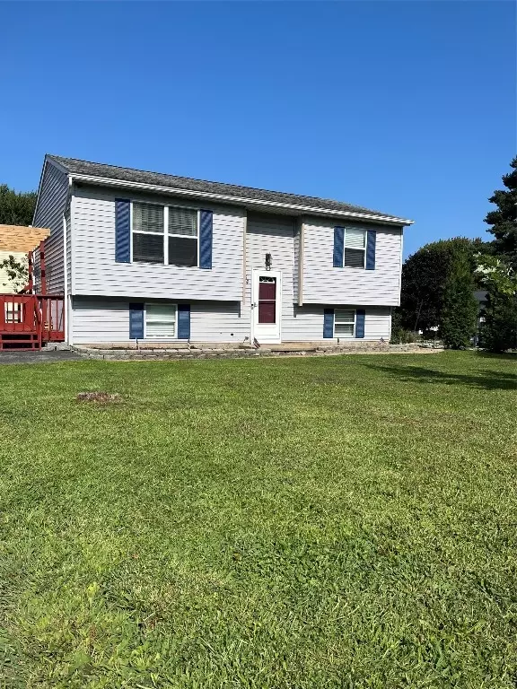  5564 Sunnybrook Dr, Girard, PA 16417 photo 1