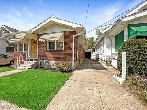 1226 W 30th St, Erie, PA 16508