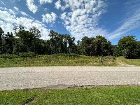 1350 N Mill St, North East, PA 16428