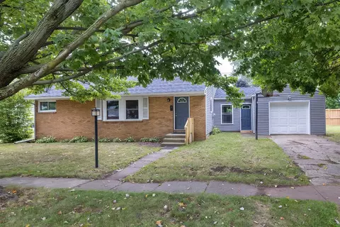 1305 W 36 St, Erie, PA 16508