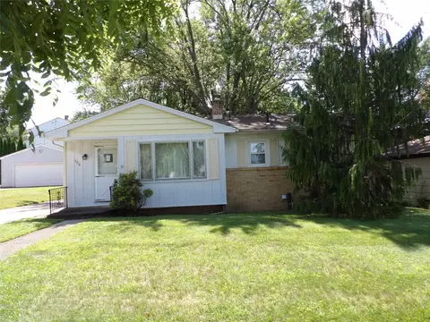 3916 Greengarden Rd, Erie, PA 16509