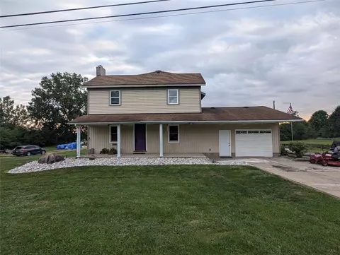 6243 E Lake Rd, Jamestown, PA 16134