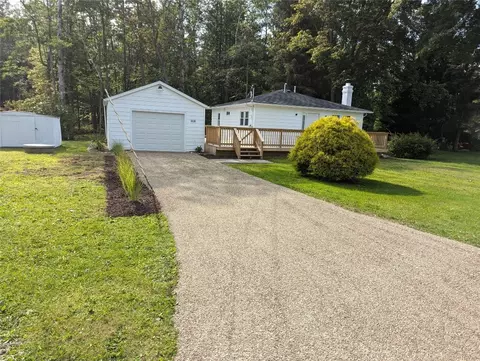 4538 Crayton Rd, West Springfield, PA 16443
