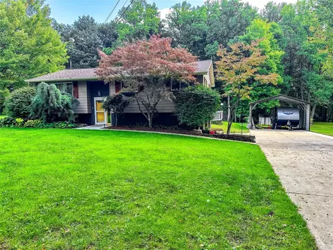 10776 Hollis Rd, Meadville, PA 16335