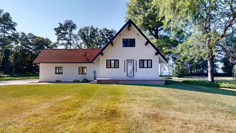 7466 N Shore Dr, Erie, PA 16511