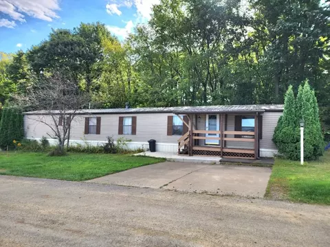 5149 Henderson Rd #20, Erie, PA 16509