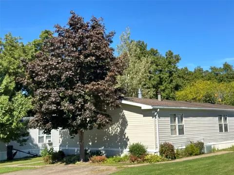 5321 Loomis St #151, North East, PA 16428