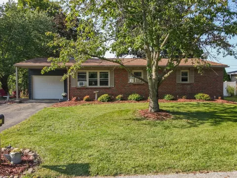 7728 Welcana Dr, Fairview, PA 16415