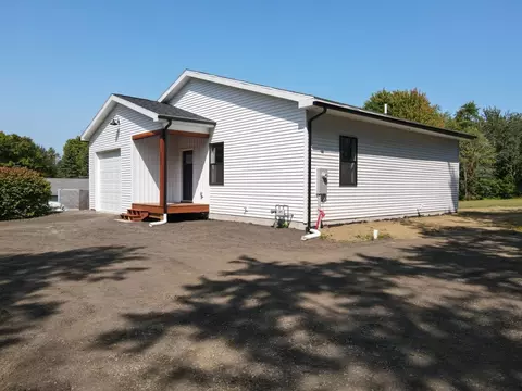 2677 Clark Rd, Erie, PA 16510
