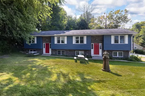11543 Old Lake Rd, North East, PA 16428