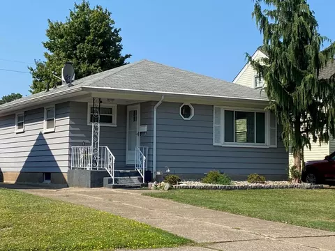 118 Eagle Point Blvd, Erie, PA 16511