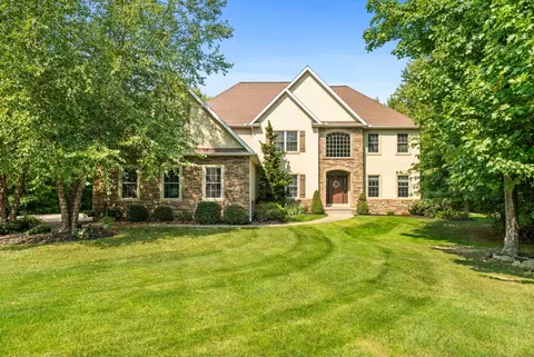 4514 Stillwater Cir, Millcreek, PA 16506