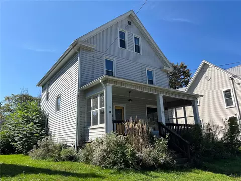 435 Spring St, Cambridge Springs, PA 16403
