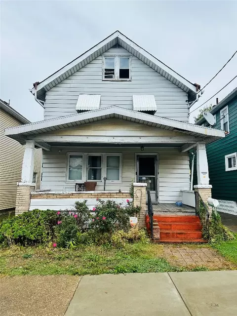 2621 Jackson St, Erie, PA 16504