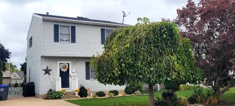 2927 Westline St, Erie, PA 16506